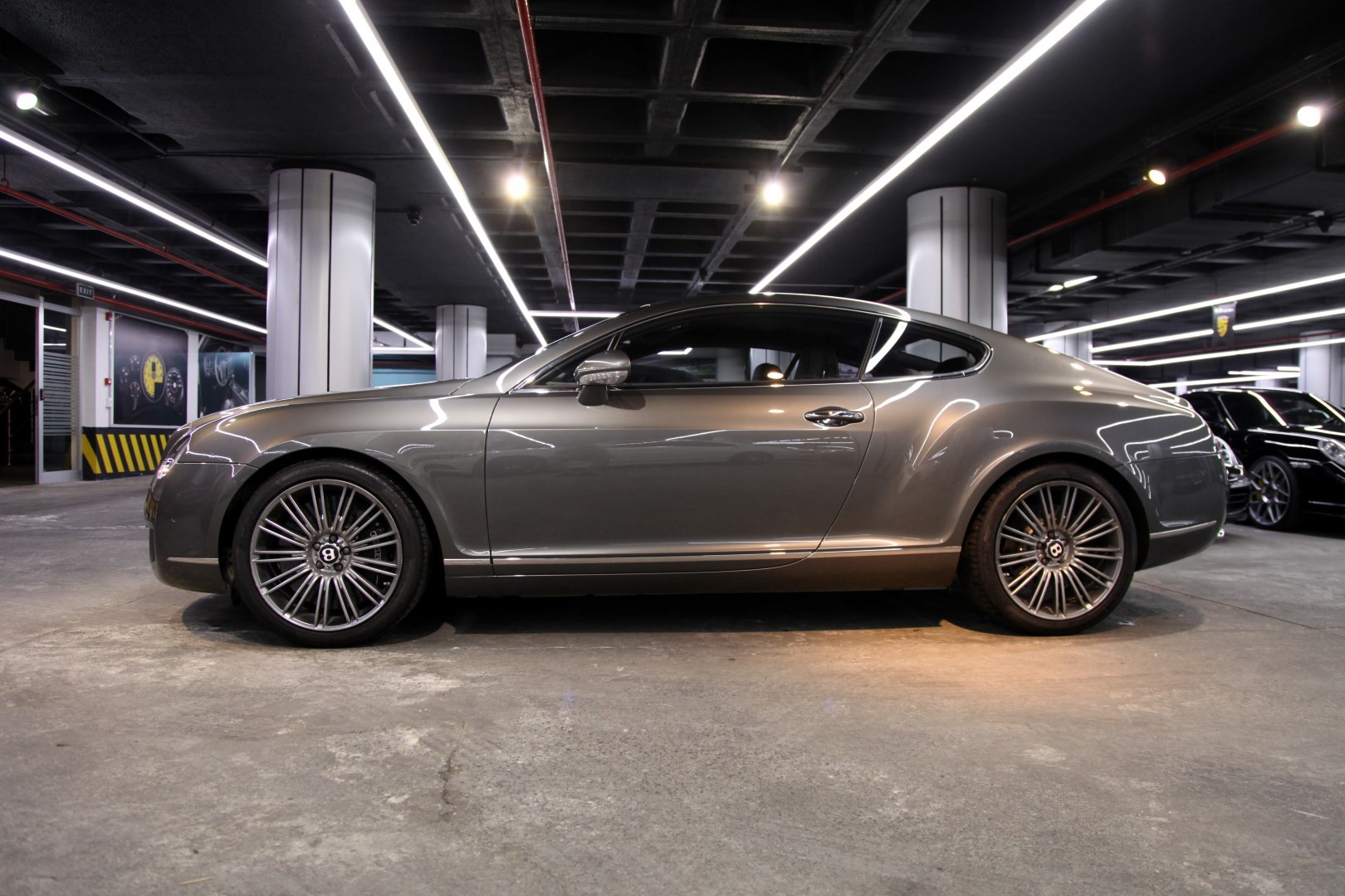 Bentley continental gt v12