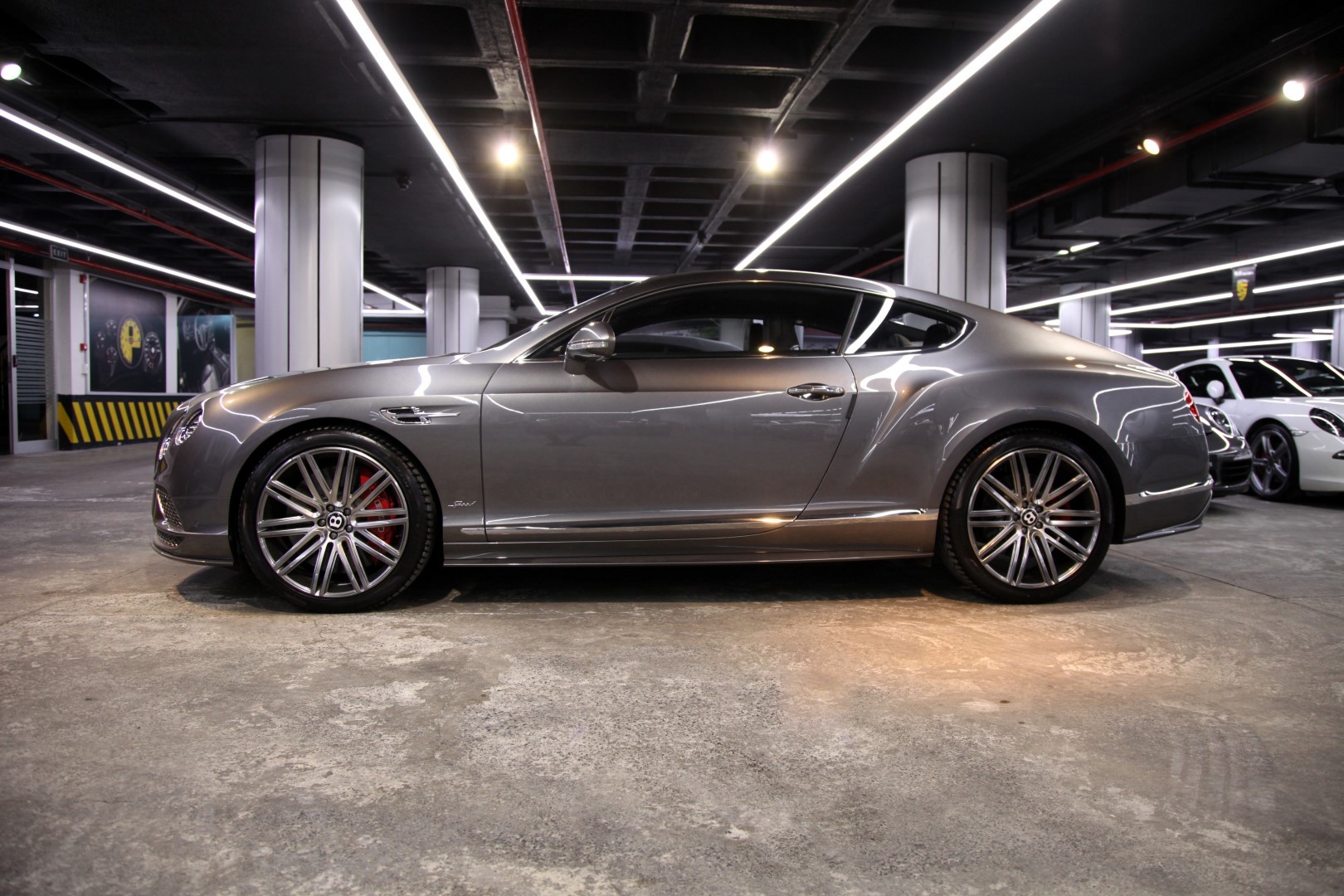 Bentley continental gt v12