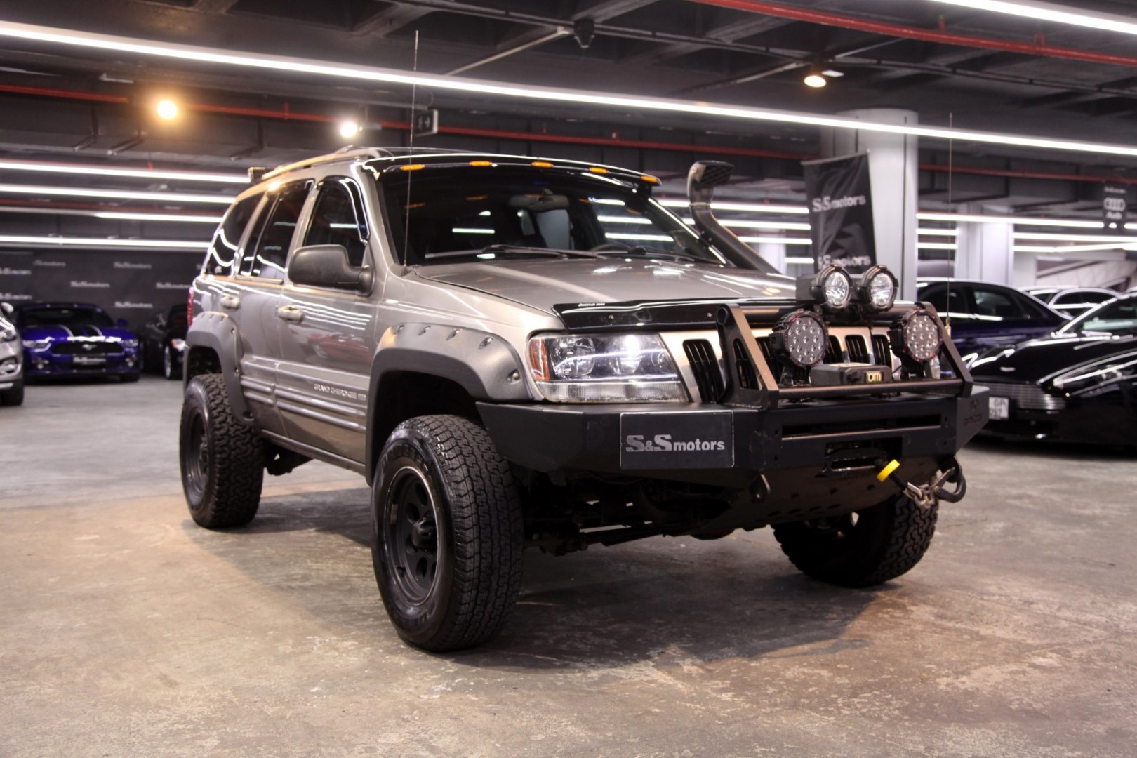 Jeep cherokee 4 7