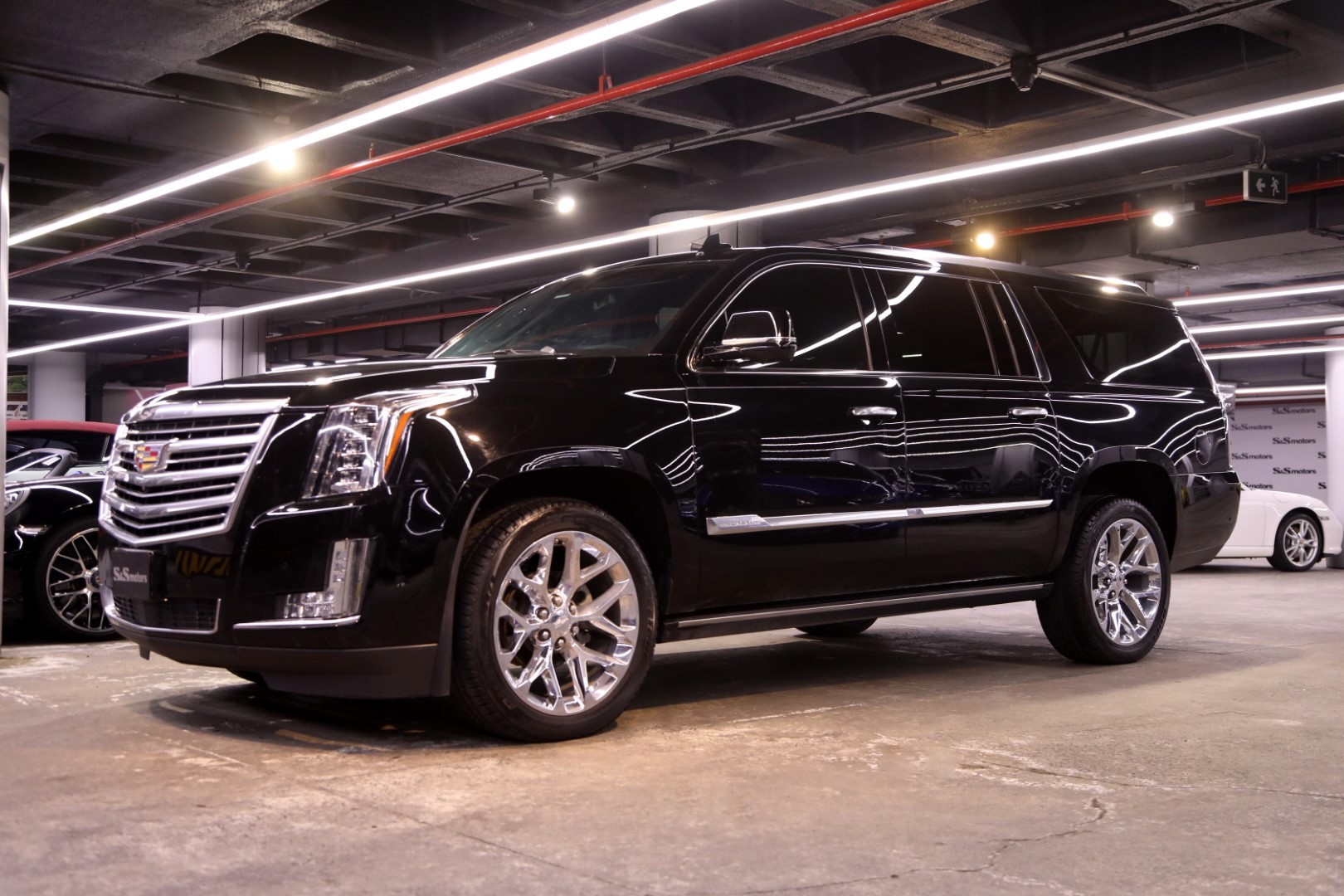 Cadillac escalade wiki