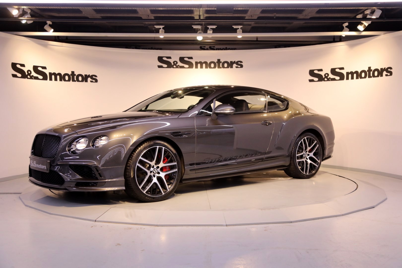 Bentley continental gt v12